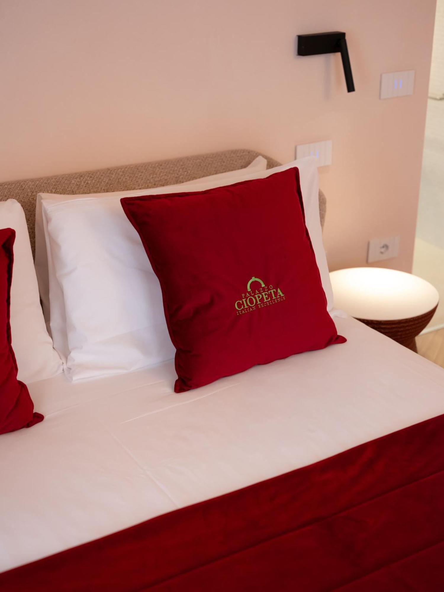 Palazzo Ciopeta - Italian Excellence Apartment เวโรนา ภายนอก รูปภาพ