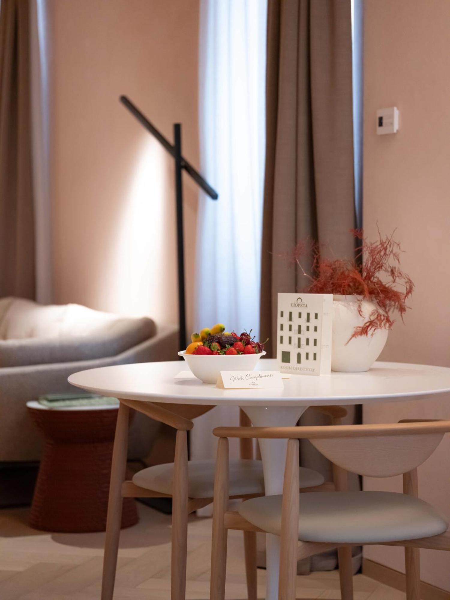 Palazzo Ciopeta - Italian Excellence Apartment เวโรนา ภายนอก รูปภาพ